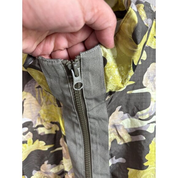Nike Womens Windrunner Jacket Floral Camo Print Lightweight Zip Up Green Size L - Picture 6 of 8